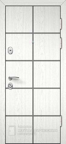 Фото «Белая дверь №13» в Солнечногорску